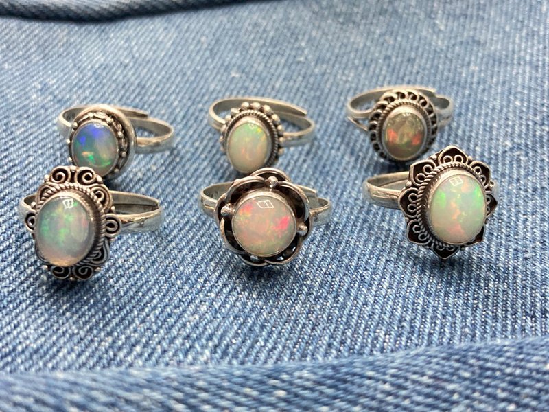 Natural Opal Ring Nepal Handmade 925 Sterling Silver - แหวนทั่วไป - เครื่องประดับพลอย 