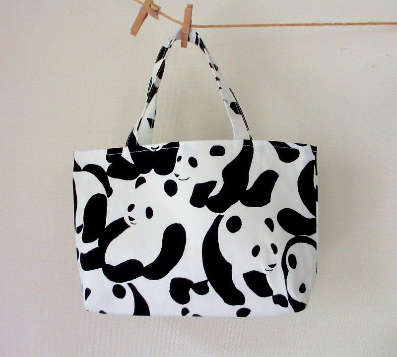 Petite handbag for panda - Handbags & Totes - Cotton & Hemp White