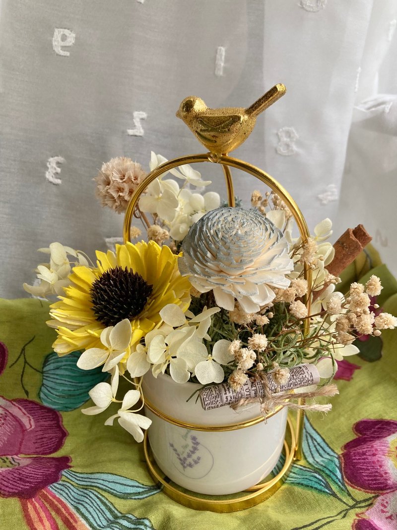 Forest department small table flower graduation gift teacher thank you gift small table flower flower gift - Dried Flowers & Bouquets - Other Materials Yellow