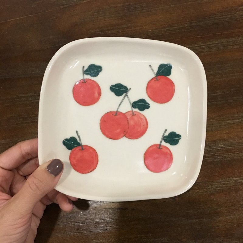 Apple dish - Small Plates & Saucers - Pottery 