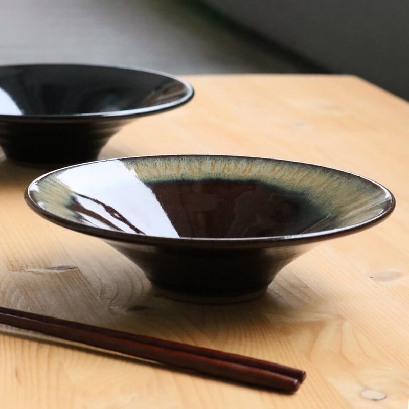 Free Shipping Koishiwarayaki Koishiwarayaki glazed bowl  pasta dish noodle bowl - Plates & Trays - Pottery Black