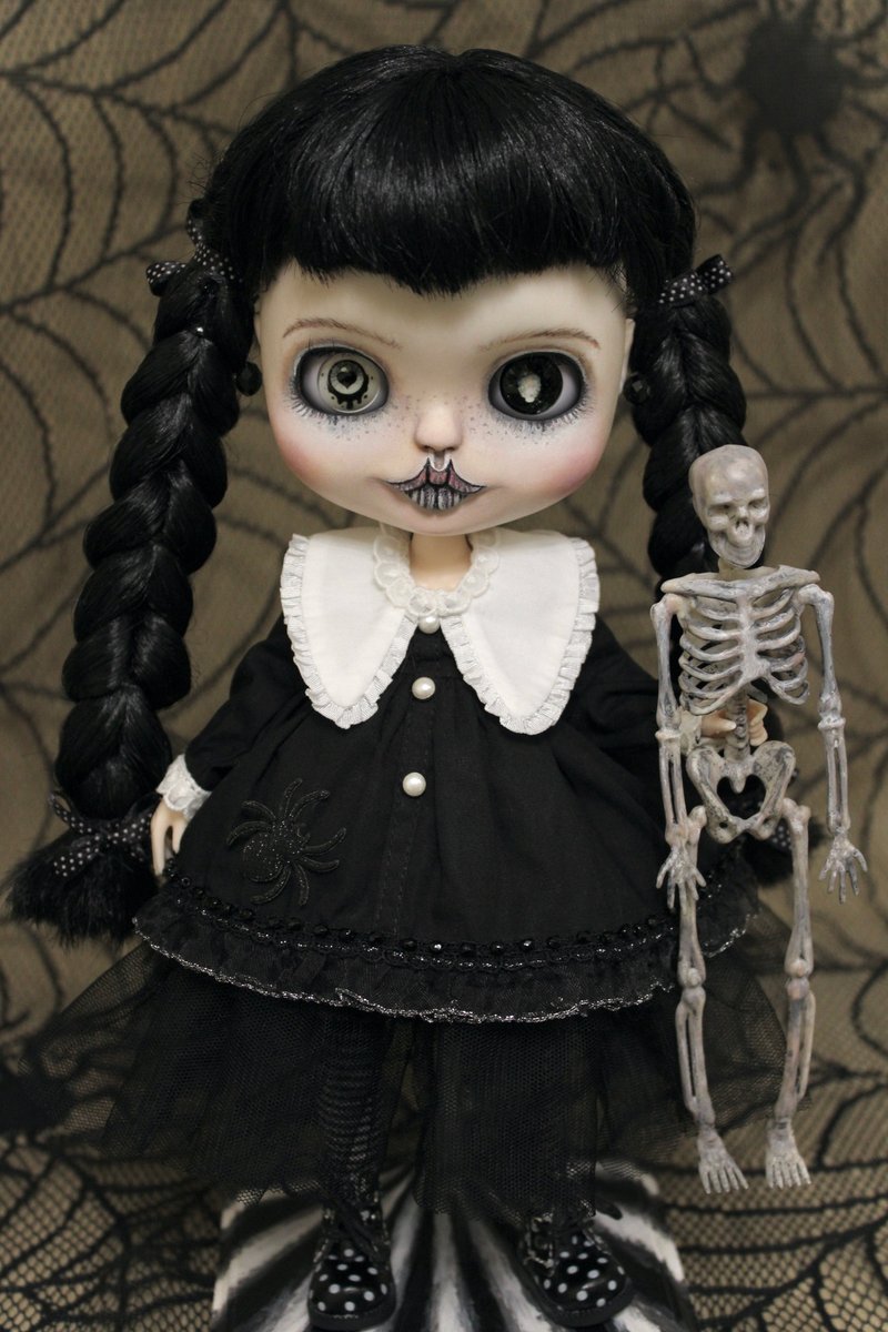 In stock. Wednesday. Custom OOAK Blythe doll.Artist toy art doll, - 公仔/玩偶 - 塑膠 黑色