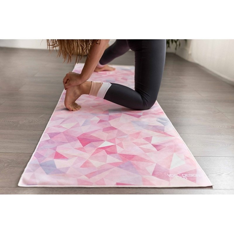 【Yoga Design Lab】Yoga Mat Towel Yoga Towel-Aamani (wet and non-slip) - อุปกรณ์เสริมกีฬา - วัสดุอื่นๆ สึชมพู