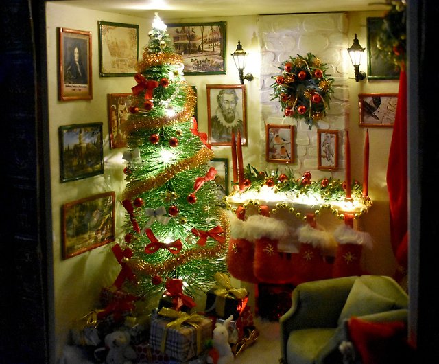 Book Nook christmas living room, inserting between books, night light -  Shop StudioInteriorS Lighting - Pinkoi