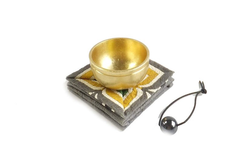 Portable Bronze chime (gold-black Stone) - อื่นๆ - โลหะ สีทอง