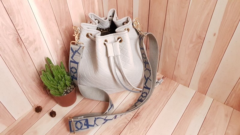 YF87_Handmade cultural and creative drawstring bucket bag/handbag/shoulder bag/side backpack - กระเป๋าหูรูด - หนังแท้ สีเทา