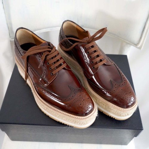 PRADA ラバーソール ブラウン PRADA ラバーソール 22aw 復刻 - メルカリ