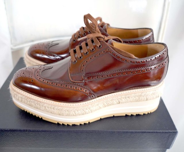 PRADA ブラウン ウィングチップ シューズ PRADA - 美品 PRADA プラダ バイカラー ウイングチップ ダブル