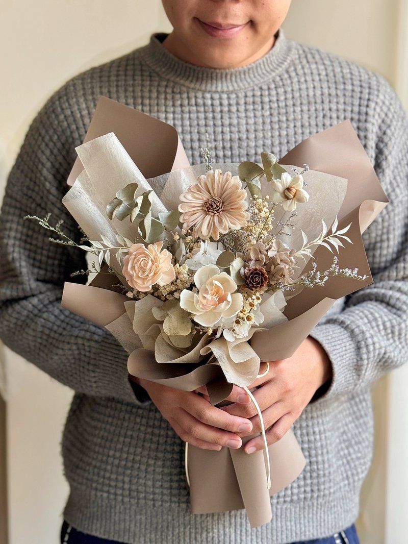 Flowers and grasses dry bouquet Valentine's Day bouquet - Dried Flowers & Bouquets - Plants & Flowers Brown