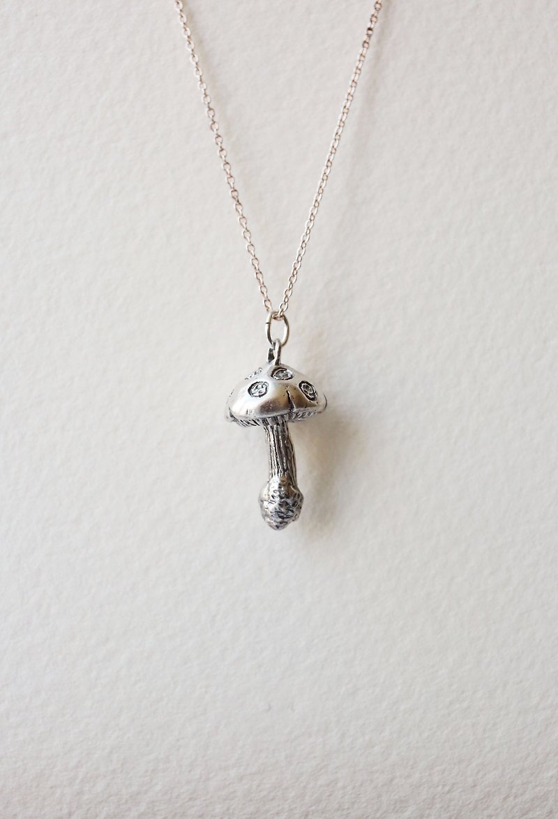 Sterling silver handmade small mushroom necklace pendant - สร้อยคอ - เงินแท้ สีเงิน