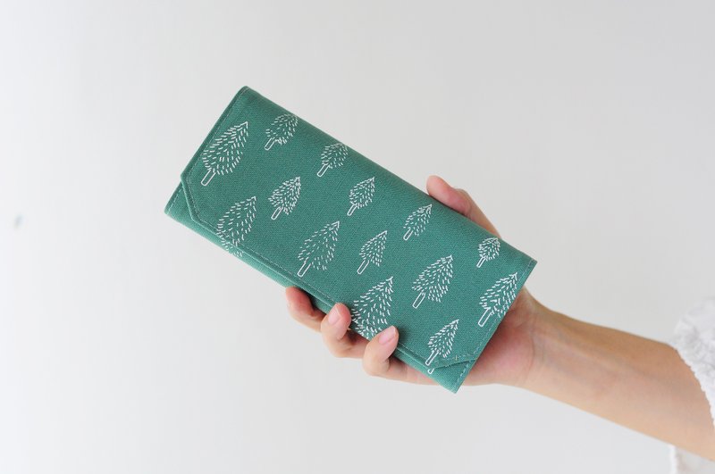 lake green tree Canvas Wallet with Washable Paper, Lightweight, Eco-friendly - กระเป๋าสตางค์ - วัสดุอีโค สีเขียว