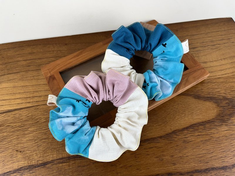 Three-piece lotus leaf scrunchie/donut/summer blue sky - เครื่องประดับผม - ผ้าฝ้าย/ผ้าลินิน สีน้ำเงิน