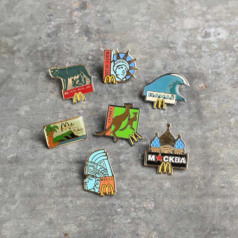 Vintage Pins 復古別針 - Badges & Pins - Other Metals Multicolor