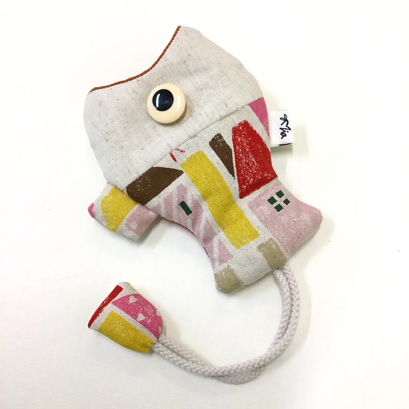 Cute fish and fish key bag - eye-catching and practical - ที่ห้อยกุญแจ - ผ้าฝ้าย/ผ้าลินิน 