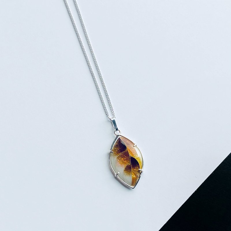 Shippo Jewelry リーフ 【ブラウン Brown】 七宝焼のペンダント 純銀胎有線七宝 - 項鍊 - 銀 咖啡色