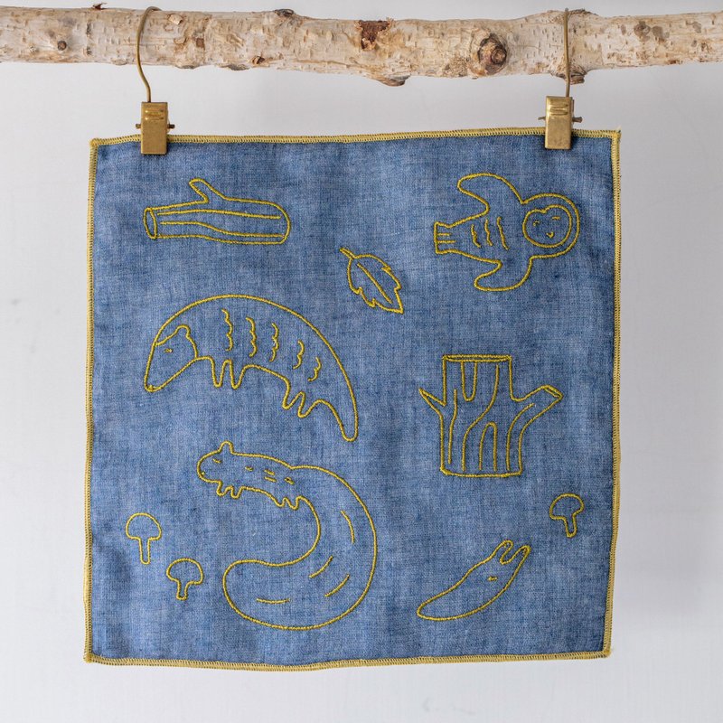 Spring sleeping animal embroidered cotton gauze handkerchief, blue - Handkerchiefs & Pocket Squares - Cotton & Hemp Blue