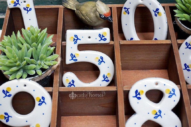 Polish hand-painted house number (small yellow flower) - Items for Display - Pottery 