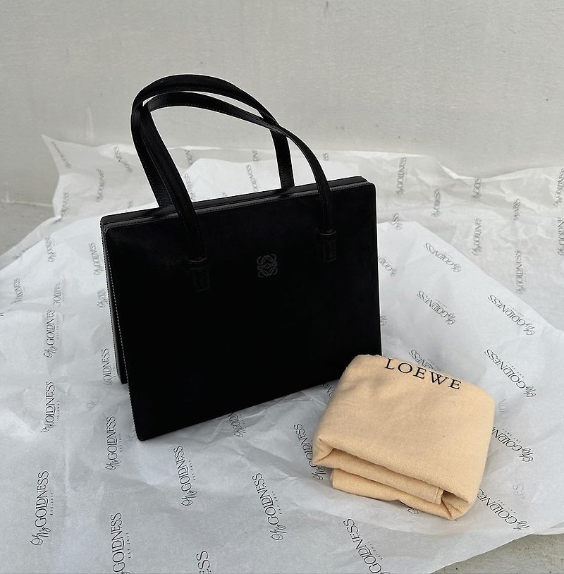 Second-hand bag Loewe special edition museum series - Handbags & Totes - Genuine Leather Black