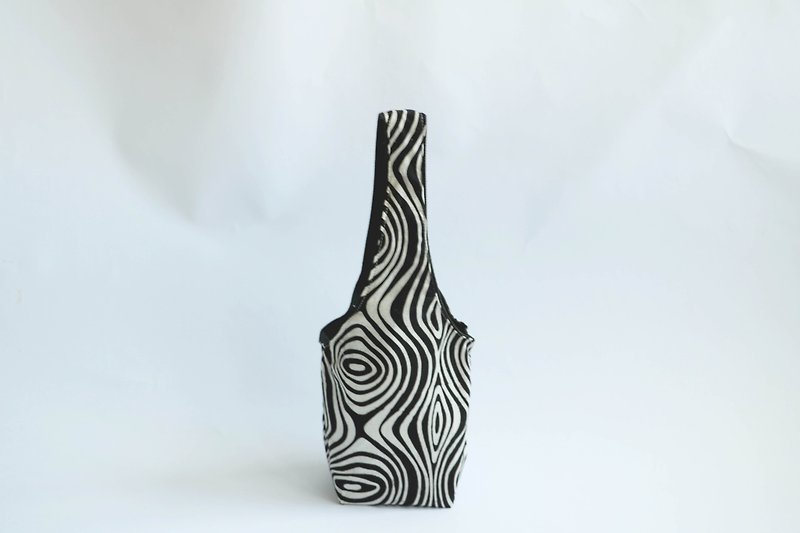 Copy MaryWil Double-sided Eco Cup Set Beverage Bag - Zebra Print - ถุงใส่กระติกนำ้ - ผ้าฝ้าย/ผ้าลินิน สีดำ