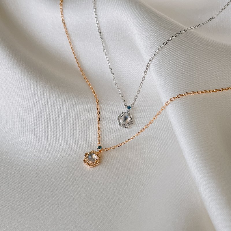 Moonstone/ Stone[Moon Moonlight Flower] s925 sterling silver necklace || Exclusive edition - สร้อยคอ - เงินแท้ สีเทา