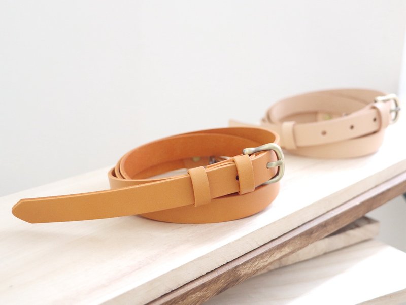 Italian vegetable tanned leather 2-stage strap- Italian Tuscany vegetable tanned cowhide / strap - อื่นๆ - หนังแท้ สีกากี