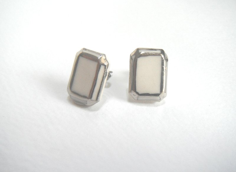 Silver jewel cut earrings square white - Earrings & Clip-ons - Pottery White
