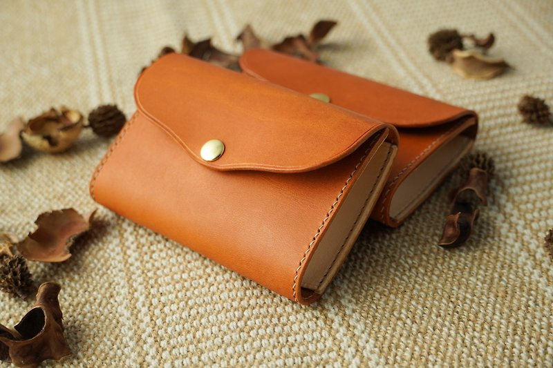 Orange laminated coin purse l Made from Europe’s top-quality Friedeland vegetable-tanned leather l Hand-stitched - Coin Purses - Genuine Leather 