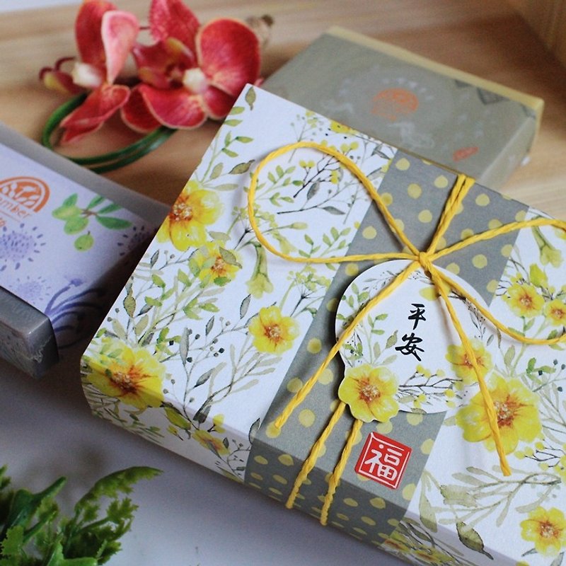 [Soap] Leian Bo New Year gift. Soap into two groups │ Taiwan cypress soap + comfrey Marseille soap │ │ New Year Souvenir fast shipping - ครีมอาบน้ำ - วัสดุอื่นๆ สีแดง