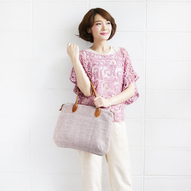 Shoulder Curve Bags Hand Woven and Botanical dyed Cotton Pink Color - 手提包/手提袋 - 棉．麻 粉紅色
