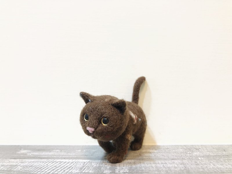 Wool felt chocolate cat - Other - Wool Brown
