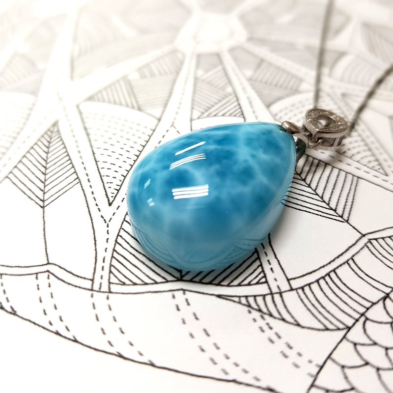Girls Crystal World - [Sea of ​​clouds] - Larimar ice crystal jade sea ice jelly necklace pendant hand works with 925 sterling silver chain - สร้อยคอ - เครื่องเพชรพลอย สีน้ำเงิน