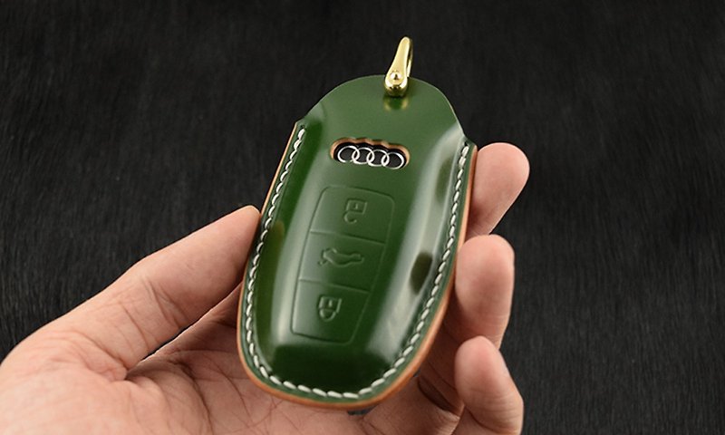 Audi cordovan leather key holster E-Tron A1 A3 A4 A5 A7 A8 Q3 Q5 Q7 - ที่ห้อยกุญแจ - หนังแท้ หลากหลายสี
