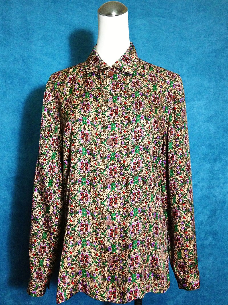 Time vintage [antique shirt / silk totem texture antique shirt] bring back high quality abroad - เสื้อเชิ้ตผู้หญิง - ผ้าไหม หลากหลายสี