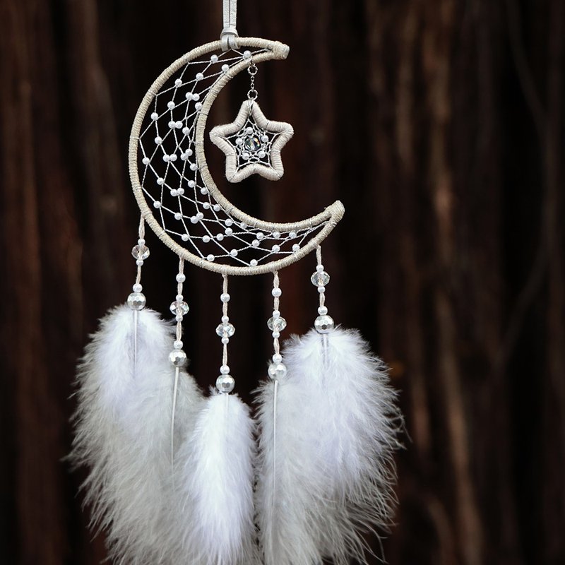 月夜星耀丨生日禮物 Dreamcatcher 手工編織 捕夢網丨掛飾-星空銀 - 擺飾/家飾品 - 其他材質 銀色
