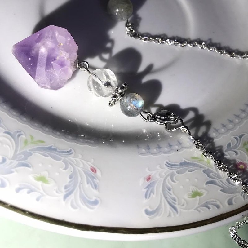 【Lost And Find】Natural rough Amethyst pendulum  necklace - Necklaces - Gemstone Purple