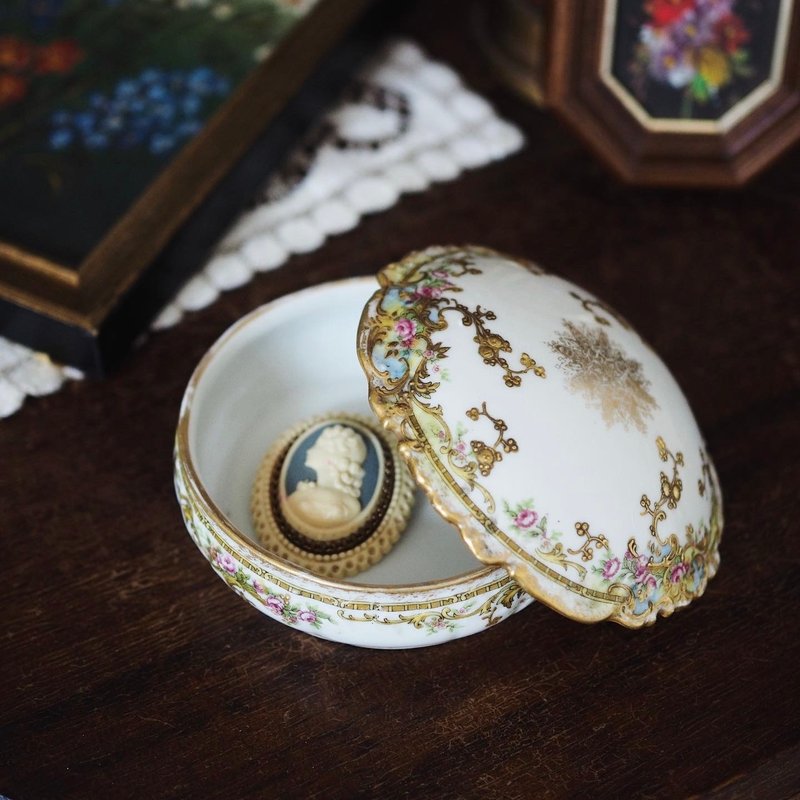 French Limoges vintage ceramic jewelry box / jewelry box - อื่นๆ - ดินเผา สีทอง