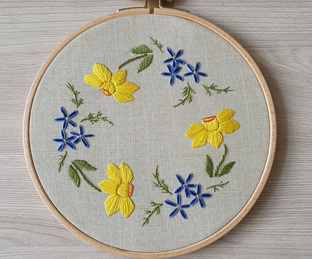 打掛　きものアート8 vintage fabric 高級刺繍　花　日本送料込み 打掛 きものアート8 vintage fabric 高級刺繍 花 日本送料込み