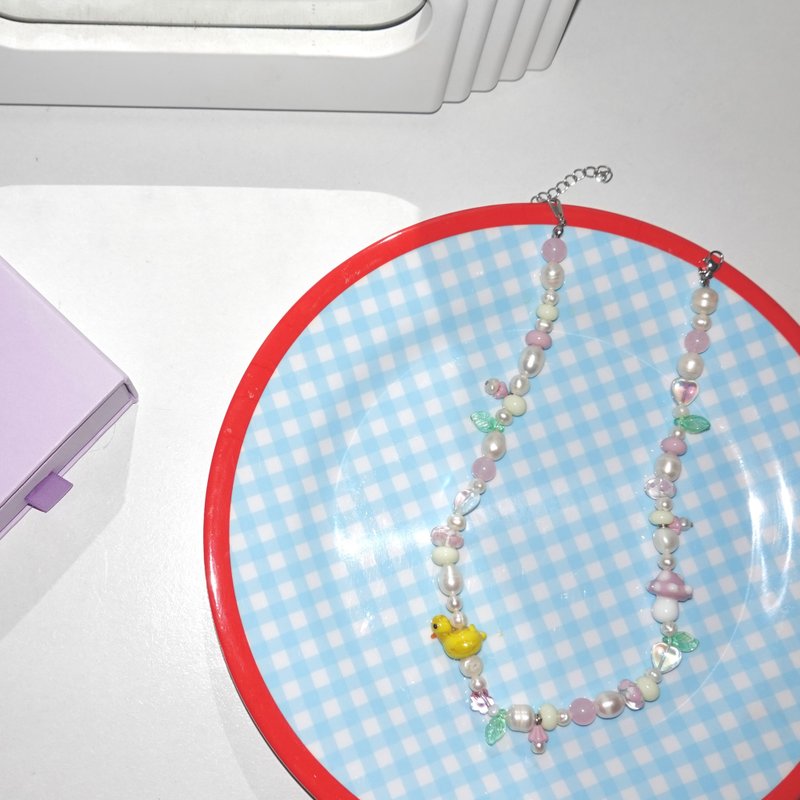 Ballet slipper beads necklace - 項鍊 - 玻璃 粉紅色