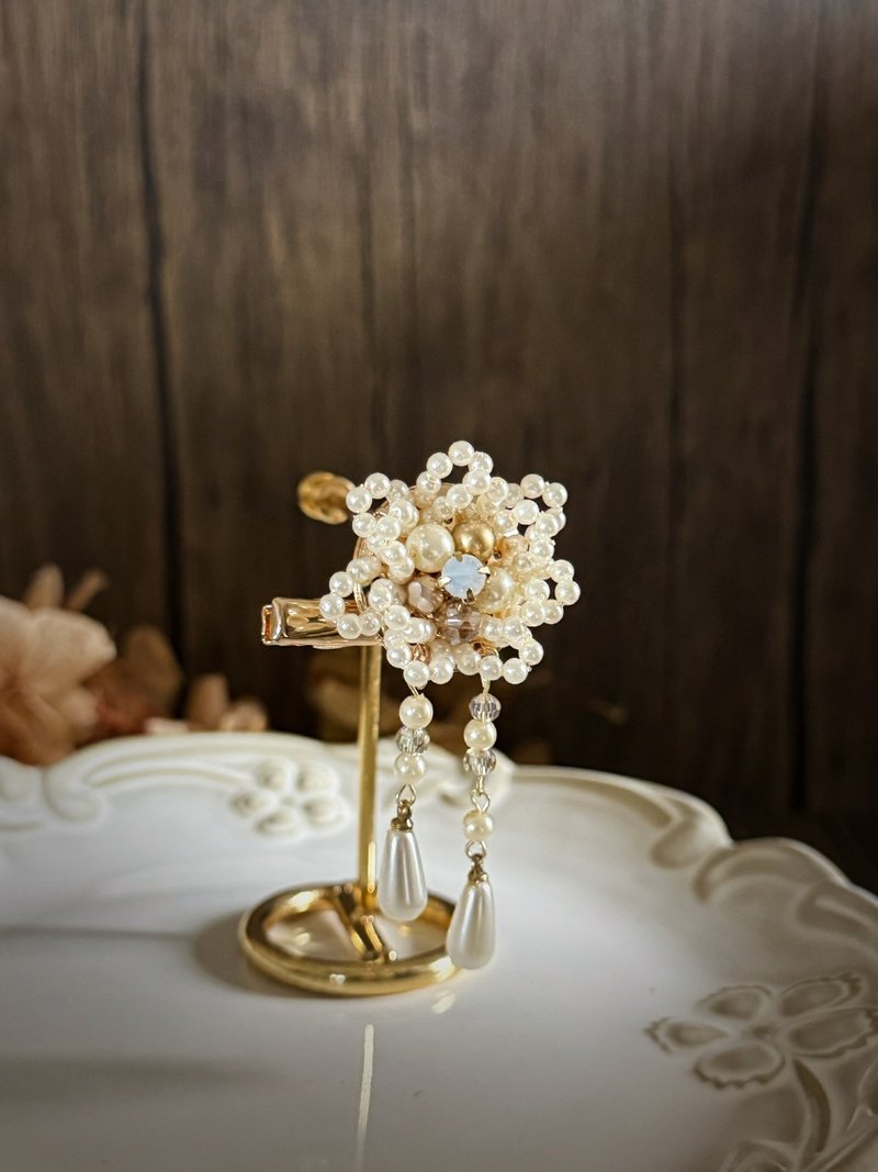 【新品優惠】美麗佳人 茉莉 髮夾胸針兩用飾品 - 髮夾/髮圈 - 其他材質 