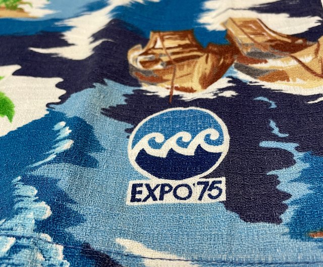 Vintage 70s Japan Okinawa International Ocean Expo logo beach