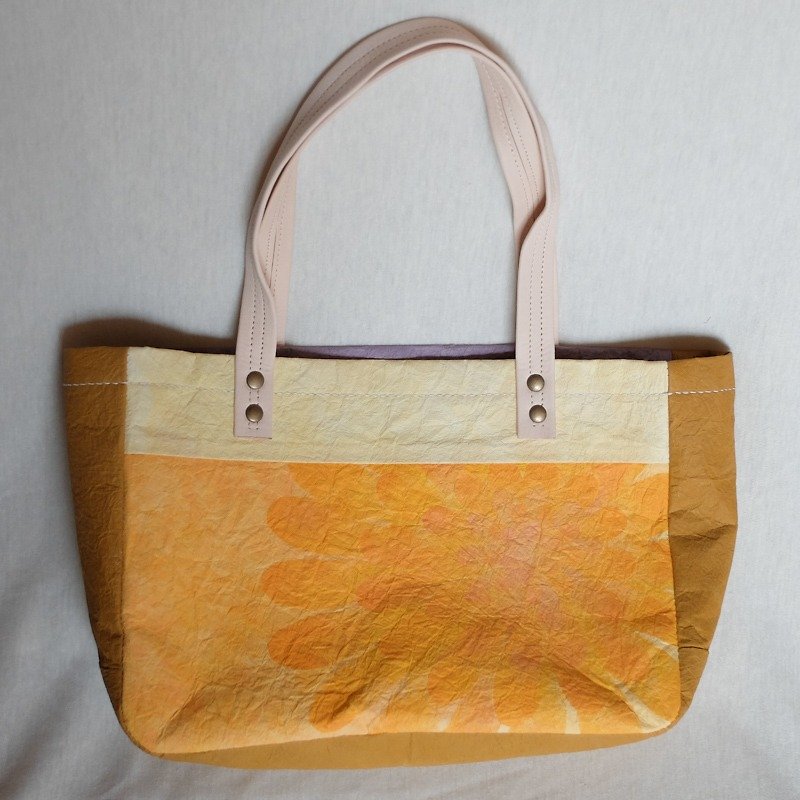 Handmade Japanese paper bag <flower> - กระเป๋าแมสเซนเจอร์ - กระดาษ สีเหลือง