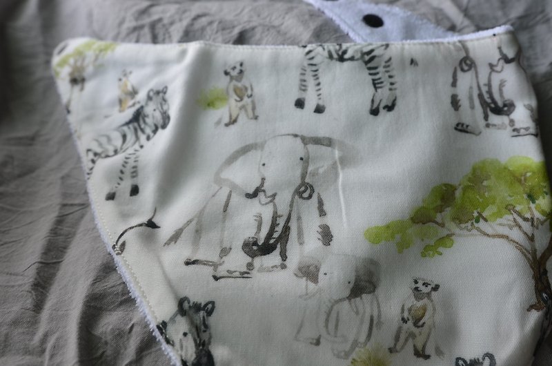 Independent printing This time for Africa/African animal baby saliva towel