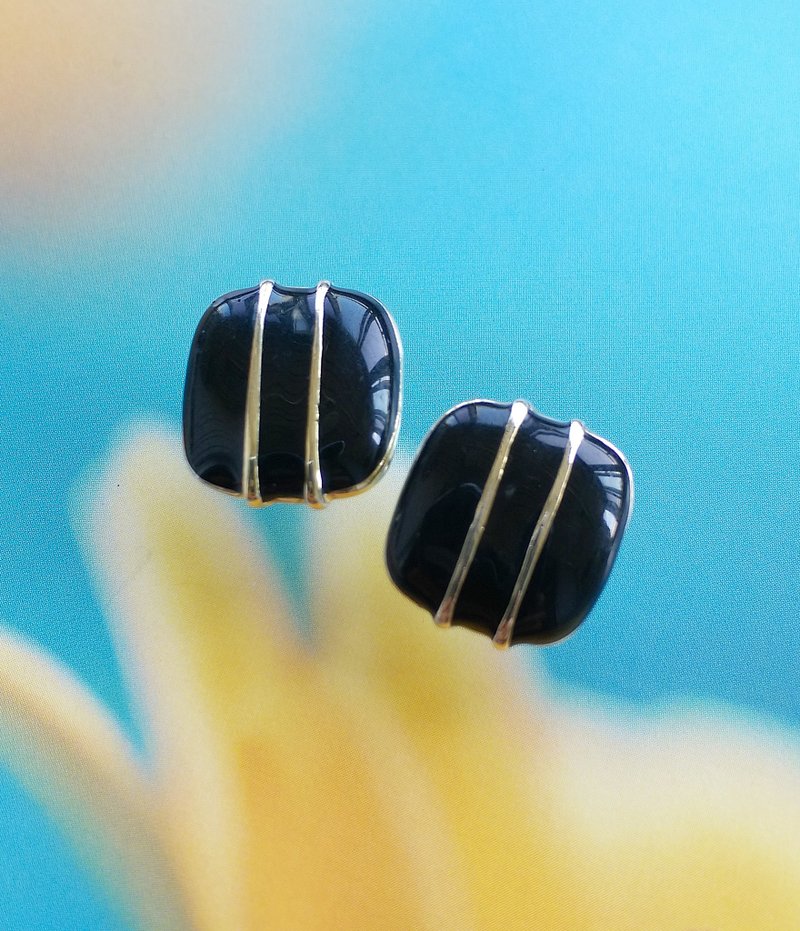 Vintage Jewelry 西洋古董飾品 小巧 簡約 黑琺瑯  針式耳環 - 耳環/耳夾/耳骨夾 - 其他金屬 透明
