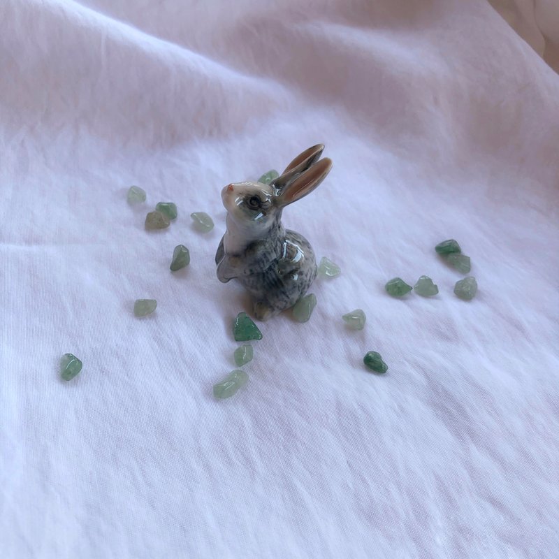 Lovely Midnight Bunny - Tiny animal figurine handmade - 玩偶/公仔 - 陶 灰色