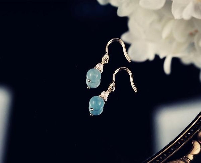 Aquamarine and pearl earrings that lead to happiness March birthstone