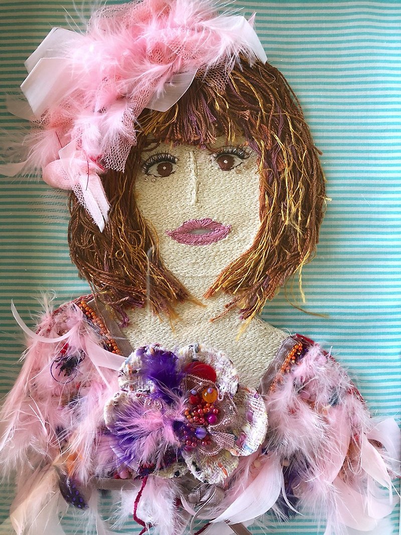 Cotton Candy Girl　 embroidery beads cloth art colorful handmade  - อื่นๆ - งานปัก สึชมพู