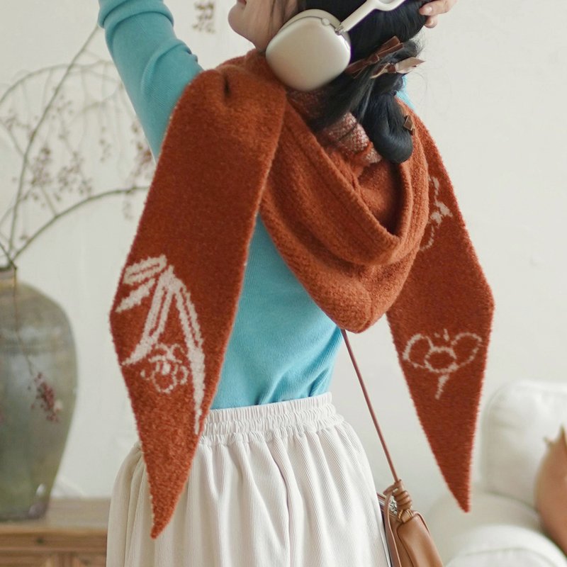 [Melting Bamboo & Plum Blossom] Neo-Chinese Vintage / Merino Wool Hooded Scarf - Knit Scarves & Wraps - Wool Multicolor