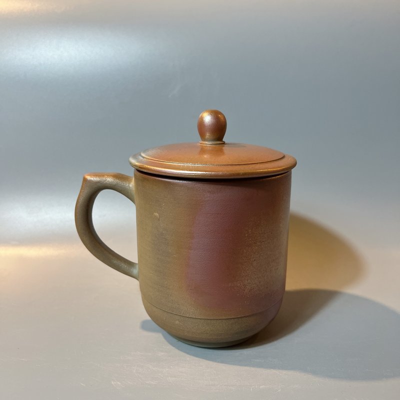 柴燒500cc有蓋馬克杯 / 啤酒杯 / 小平凡手作 - 茶壺/茶杯/茶具 - 陶 