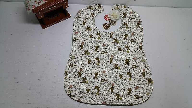 Cat food with a lot of dual-sipping bibs - Bibs - Cotton & Hemp Green