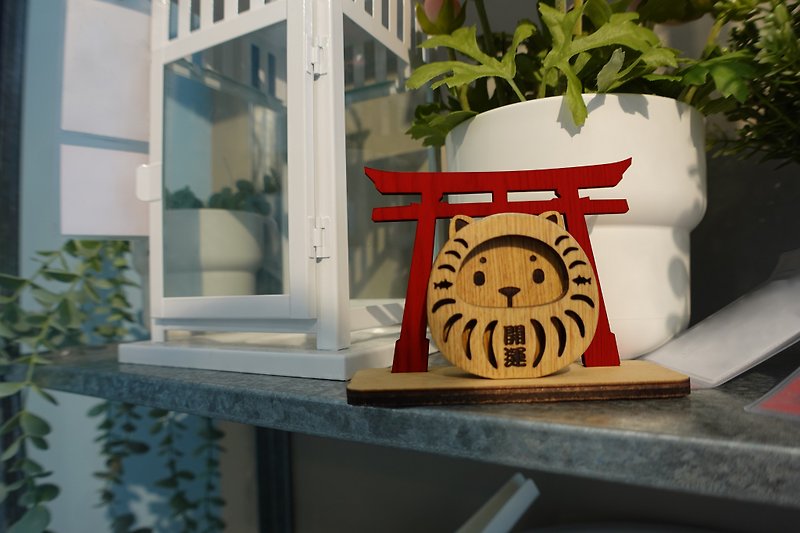 Torii good luck Daruma bonito cat/porch/office/good luck/decoration [customized cultural and creative gifts] - Wood, Bamboo & Paper - Wood Brown